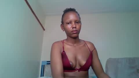 Snapshot of bunnydiva_ chatting on October 9, 9:07 am bunnydiva_ online show from October 9, 9:07 am