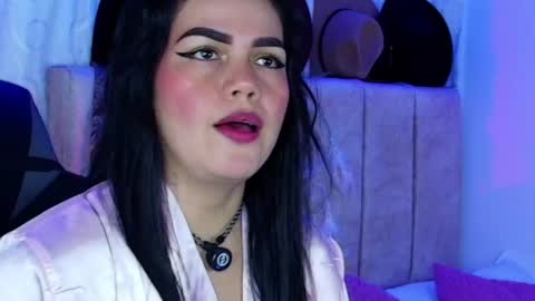 Snapshot of bunnykat_ chatting on June 7, 8:23 pm katerine payne online show from June 7, 8:23 pm