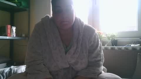 Snapshot of bunyoka1981 chatting on January 8, 9:10 am babuska1981 online show from January 8, 9:10 am