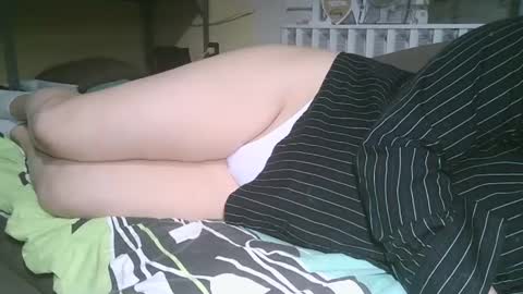 Snapshot of bunyoka1981 chatting on January 23, 7:29 pm babuska1981 online show from January 23, 7:29 pm