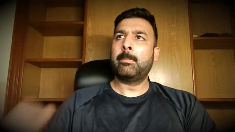 Hairy Arabian online show from November 3, 3:19 am