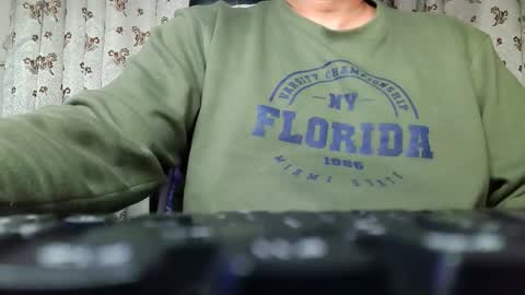 Hairy Arabian online show from January 10, 6:09 pm