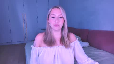 Snapshot of burn_lissa chatting on July 21, 6:54 pm Lissa online show from July 21, 6:54 pm