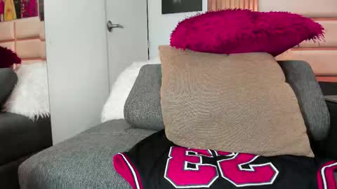 burningman1_ online show from September 17, 4:58 am