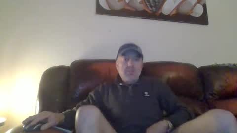 burnleyguy1977 online show from May 18, 5:02 am