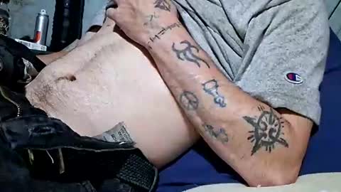 Buster18Hymen online show from May 24, 2:49 am