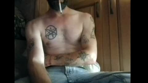 Snapshot of buster18hymen chatting on July 8, 3:11 am Buster18Hymen online show from July 8, 3:11 am