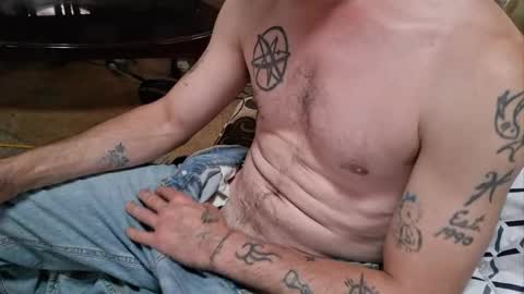 Snapshot of buster18hymen chatting on July 25, 7:44 pm Buster18Hymen online show from July 25, 7:44 pm