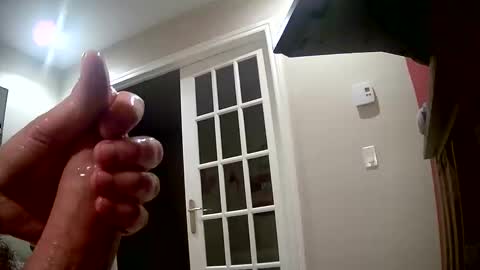 Snapshot of busterpoindexter9999 chatting on December 7, 9:11 pm busterpoindexter9999 online show from December 7, 9:11 pm