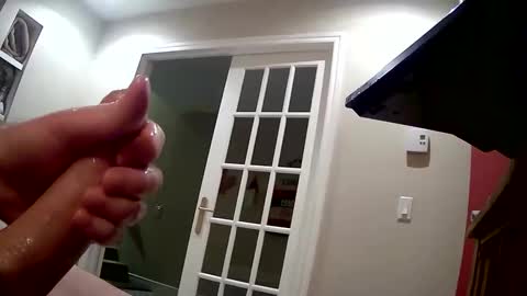 Snapshot of busterpoindexter9999 chatting on February 7, 11:13 pm busterpoindexter9999 online show from February 7, 11:13 pm