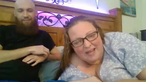 bustibambi online show from May 6, 8:58 pm