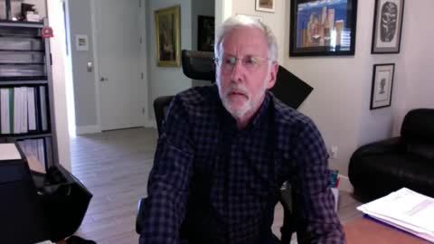 Snapshot of bustinout99 chatting on February 26, 6:54 pm afternoon wood online show from February 26, 6:54 pm