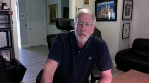 Snapshot of bustinout99 chatting on March 4, 8:16 pm afternoon wood online show from March 4, 8:16 pm