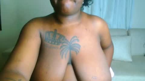 busty_mellons69 online show from February 1, 11:03 pm