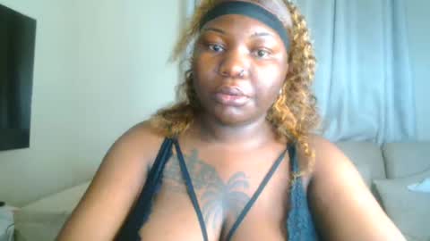 busty_mellons69 online show from February 17, 7:27 am