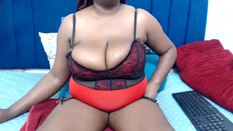 Snapshot of bustychocx chatting on August 1, 5:56 pm bustychocx online show from August 1, 5:56 pm