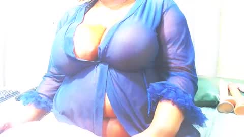 bustymaturestepmum online show from May 11, 2:45 pm