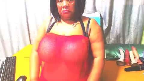 bustymaturestepmum online show from May 18, 7:20 pm