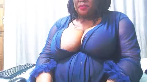 bustymaturestepmum online show from May 29, 6:28 pm