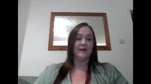 BustySuzy online show from December 17, 5:04 pm