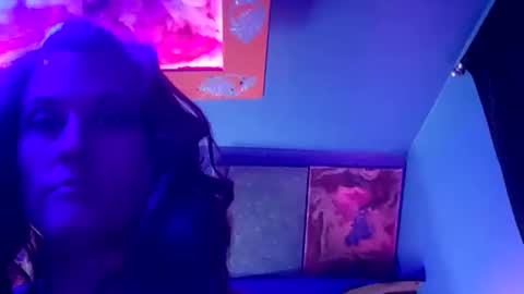 Snapshot of busybee83 chatting on January 26, 9:19 am busybee83 online show from January 26, 9:19 am