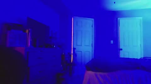 busybee83 online show from January 7, 3:42 am