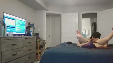 busybee83 online show from January 15, 3:27 pm