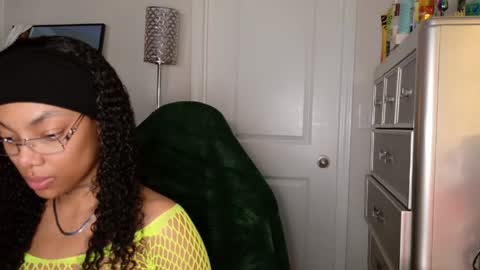 butterfly booty online show from April 24, 1:52 am