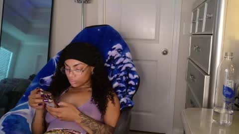 butterfly booty online show from May 19, 12:16 am