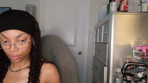 Snapshot of butterflybootyy chatting on May 31, 1:07 pm butterfly booty online show from May 31, 1:07 pm
