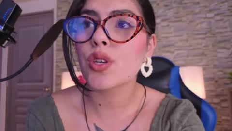 Lia Butterfly  online show from May 26, 8:38 pm