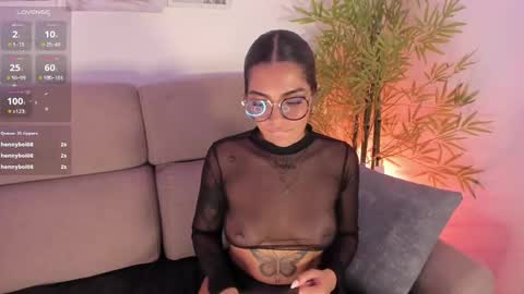 butterflyy1 online show from December 4, 12:08 am