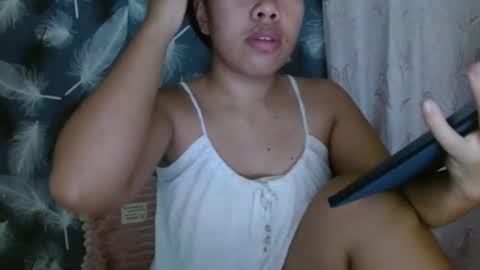 Snapshot of buttygirl18 chatting on February 11, 10:37 am maya online show from February 11, 10:37 am