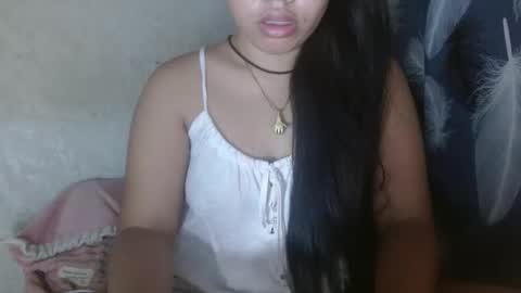 Snapshot of buttygirl18 chatting on February 14, 6:34 am maya online show from February 14, 6:34 am