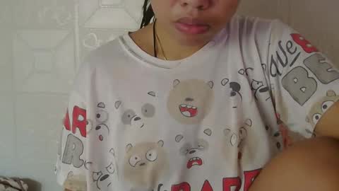 Snapshot of buttygirl18 chatting on February 19, 6:55 am maya online show from February 19, 6:55 am