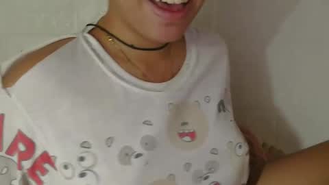 Snapshot of buttygirl18 chatting on February 20, 4:39 am maya online show from February 20, 4:39 am