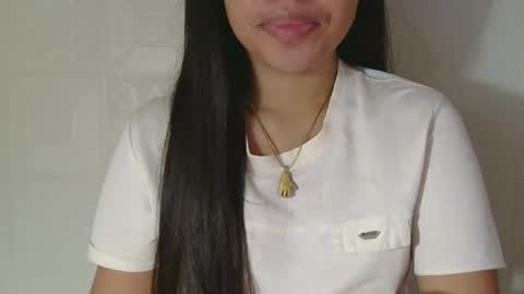 Snapshot of buttygirl18 chatting on February 26, 7:53 am maya online show from February 26, 7:53 am