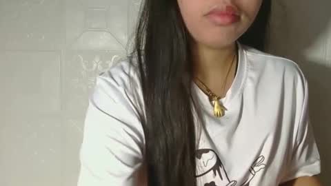 Snapshot of buttygirl18 chatting on February 28, 1:37 am maya online show from February 28, 1:37 am