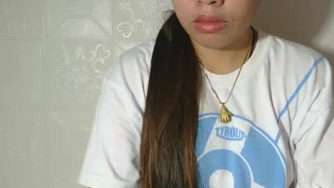 Snapshot of buttygirl18 chatting on March 5, 2:14 am maya online show from March 5, 2:14 am