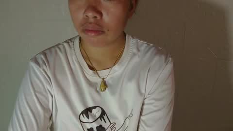 Snapshot of buttygirl18 chatting on March 8, 7:27 am maya online show from March 8, 7:27 am