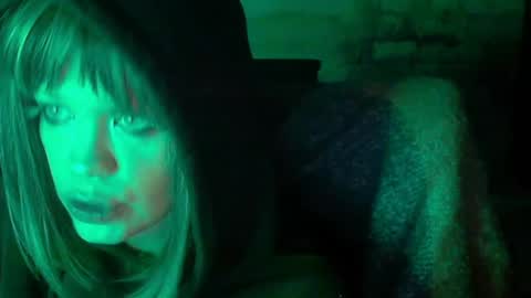 Snapshot of butytoy chatting on February 27, 11:59 pm butytoy online show from February 27, 11:59 pm