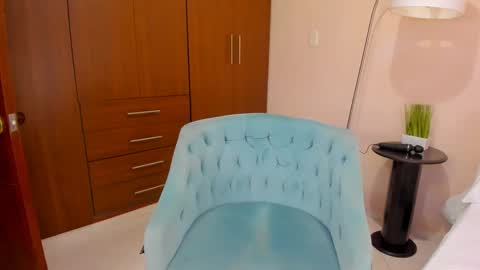 Snapshot of buunnyyhot chatting on March 3, 2:37 pm Rosse online show from March 3, 2:37 pm