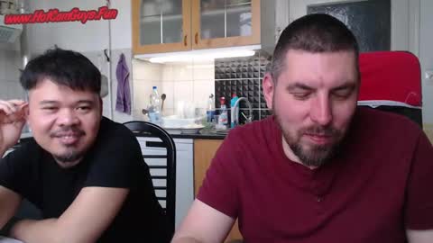 Snapshot of bux404 chatting on January 5, 9:37 am Pete online show from January 5, 9:37 am