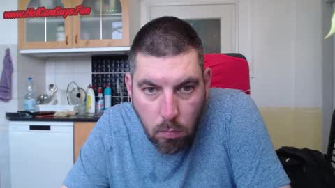 Snapshot of bux404 chatting on January 7, 7:42 am Pete online show from January 7, 7:42 am