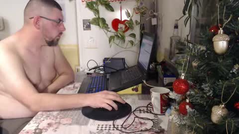 Snapshot of bux404 chatting on January 12, 5:11 pm Pete online show from January 12, 5:11 pm