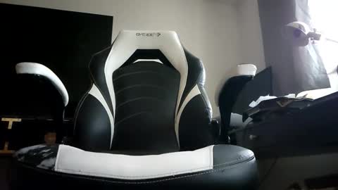 bwall1425 online show from November 29, 9:18 pm