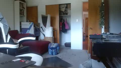 bwall1425 online show from May 21, 7:32 pm
