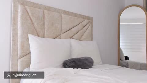    online show from January 16, 9:52 pm