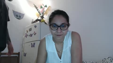 Snapshot of byanna_kevin chatting on December 11, 9:41 am Byanna and Kevin online show from December 11, 9:41 am