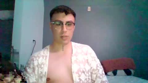 Snapshot of byegay chatting on November 29, 10:40 am byegay online show from November 29, 10:40 am